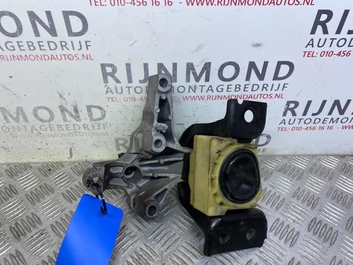 Gebrauchte Motorlager Dacia Dokker Express (8S) 1.5 dCi 90 Preis € 20,00 Margenregelung angeboten von Autodemontage Rijnmond BV