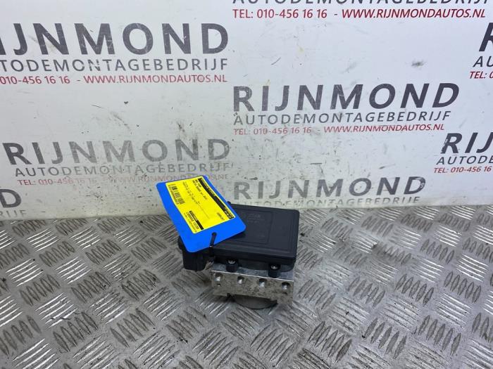 Gebrauchte ABS Pumpe Dacia Dokker Express (8S) 1.5 dCi 90 Preis auf Anfrage angeboten von Autodemontage Rijnmond BV