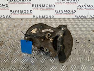 Used Front wheel hub Mercedes CLK (W209) 3.2 320 CDI V6 24V Price on request offered by Autodemontage Rijnmond BV