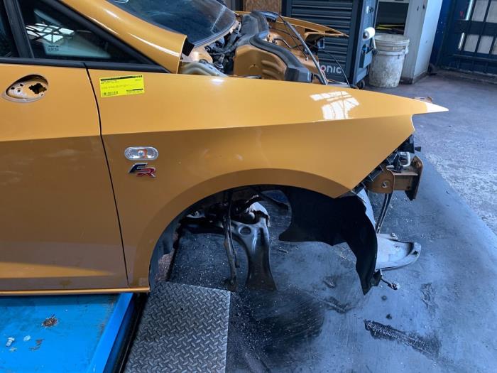 Front wing, right from a Seat Ibiza IV (6J5) 1.2 TSI 2012