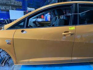 Gebrauchte Tür 4-türig links vorne Seat Ibiza IV (6J5) 1.2 TSI Preis auf Anfrage angeboten von Autodemontage Rijnmond BV