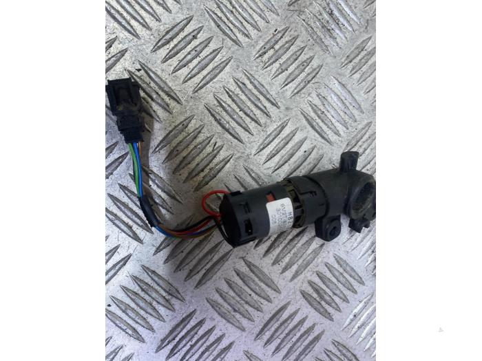 Begagnade Innetemperatursensor Ford Galaxy (WA6) 2.0 TDCi 16V Pris € 25,00 Marginaltabell erbjuds av Autodemontage Rijnmond BV
