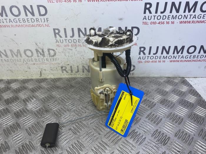 Gebrauchte Benzinpumpe Renault Megane II (BM/CM) 1.6 16V Preis auf Anfrage angeboten von Autodemontage Rijnmond BV