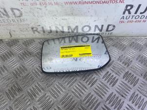 Używane Szyba lusterka prawego Ford Transit 2.2 TDCi 16V Cena na żądanie oferowane przez Autodemontage Rijnmond BV