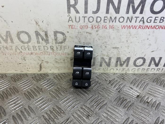 Usados Interruptor de ventanilla eléctrica Audi A3 Sportback (8YA) 2.0 35 TDI 16V Precio € 36,30 IVA incluido ofrecido por Autodemontage Rijnmond BV