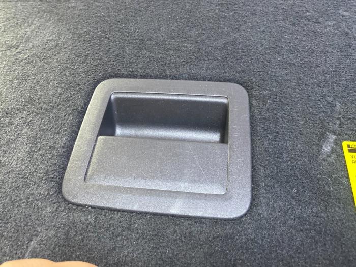 Floor panel load area from a Audi A3 Sportback (8YA) 2.0 35 TDI 16V 2020