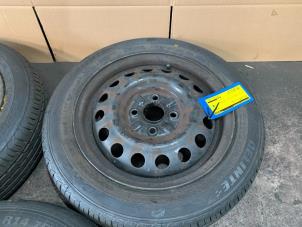 Used Wheel + tyre Toyota Aygo (B10) 1.0 12V VVT-i Price € 50,00 Margin scheme offered by Autodemontage Rijnmond BV