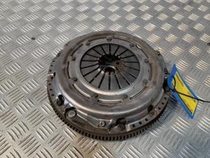 Used Dual mass flywheel Seat Alhambra (7V8/9) 1.9 TDi 4 Motion 115 Price on request offered by Autodemontage Rijnmond BV