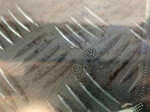 Używane Trójkatna szyba lewy tyl Volkswagen Passat (3C2) 2.0 FSI 16V Cena na żądanie oferowane przez Autodemontage Rijnmond BV