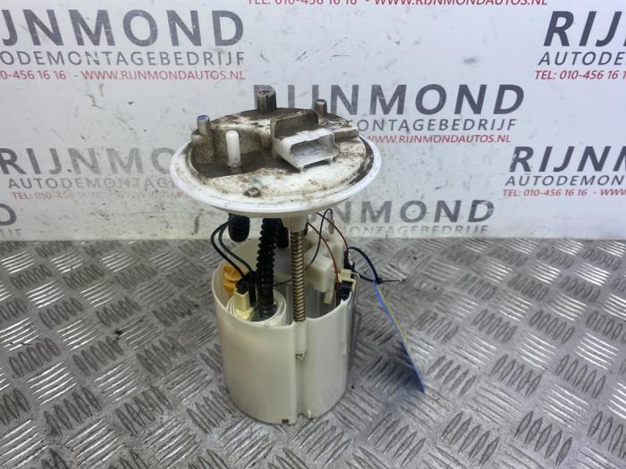 Gebrauchte Benzinpumpe Fiat Grande Punto (199) 1.4 16V Preis € 40,00 Margenregelung angeboten von Autodemontage Rijnmond BV