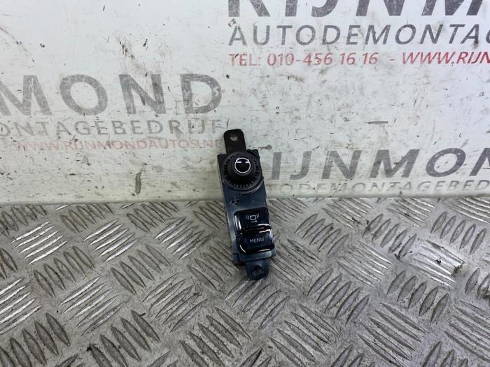 Begagnade Kontrollenhet, multimedia Peugeot 208 I (CA/CC/CK/CL) 1.2 Vti 12V PureTech 82 Pris på förfrågan erbjuds av Autodemontage Rijnmond BV