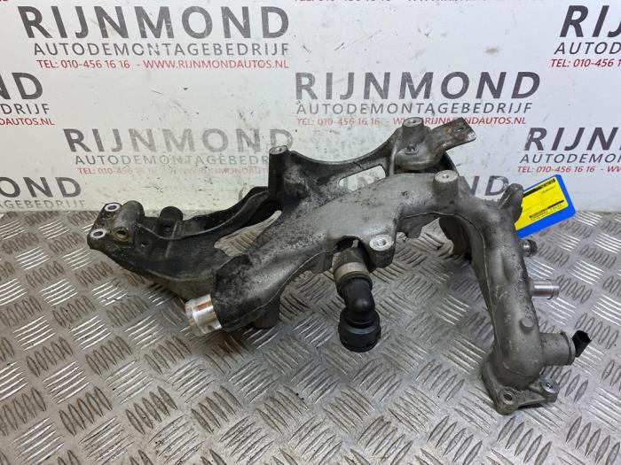 Usagé Support dynamo bas Mercedes C Estate (S204) 2.2 C-250 CDI 16V BlueEfficiency Prix sur demande proposé par Autodemontage Rijnmond BV