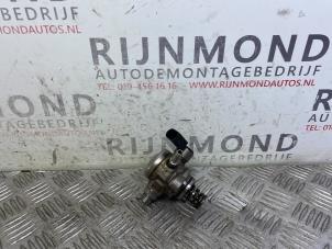 Used Petrol pump Volkswagen Polo VI (AW1) 1.0 TSI 12V Price € 90,75 Inclusive VAT offered by Autodemontage Rijnmond BV