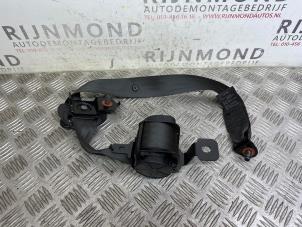 Used Rear seatbelt, right Hyundai iX35 (LM) 1.7 CRDi 16V Price on request offered by Autodemontage Rijnmond BV