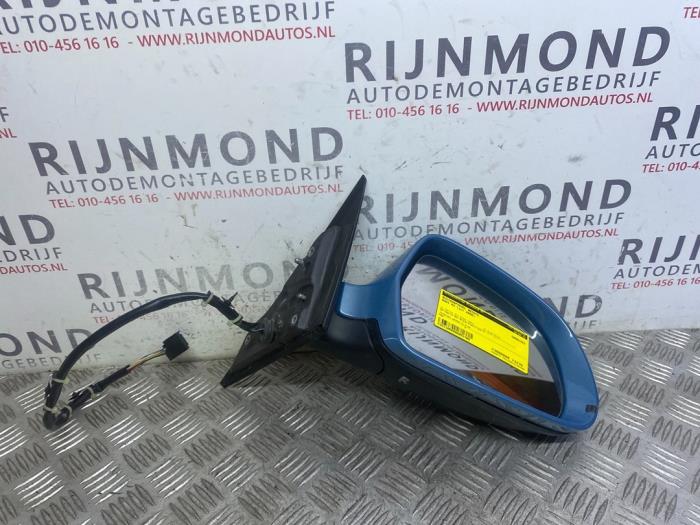 Wing mirror, right from a Audi A3 Cabriolet (8P7) 1.8 TFSI 16V 2008