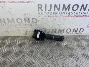 Używane Przelacznik wycieraczki Opel Astra J (PC6/PD6/PE6/PF6) 1.7 CDTi 16V 110 Cena na żądanie oferowane przez Autodemontage Rijnmond BV