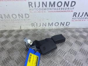 Used Rear seatbelt buckle, centre Mazda 3 (BM/BN) 2.2 SkyActiv-D 150 16V Price on request offered by Autodemontage Rijnmond BV