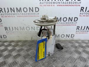 Usados Bomba de gasolina Opel Corsa E 1.4 16V Precio de solicitud ofrecido por Autodemontage Rijnmond BV