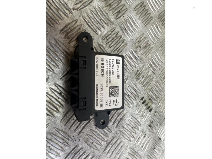 Usados Módulo PDC Opel Corsa E 1.4 16V Precio de solicitud ofrecido por Autodemontage Rijnmond BV