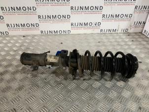 Used Fronts shock absorber, left Ford Fiesta 7 1.0 EcoBoost 12V Price € 84,70 Inclusive VAT offered by Autodemontage Rijnmond BV
