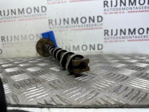 Used Camshaft BMW 1 serie (E81) 116i 2.0 16V Price € 121,00 Inclusive VAT offered by Autodemontage Rijnmond BV