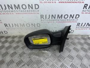 Used Wing mirror, left Renault Clio III (BR/CR) 1.4 16V Price € 30,00 Margin scheme offered by Autodemontage Rijnmond BV