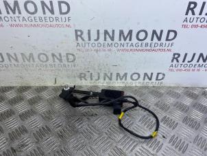 Used Front seatbelt buckle, right Fiat Bravo (198A) 1.4 MultiAir 16V Price on request offered by Autodemontage Rijnmond BV