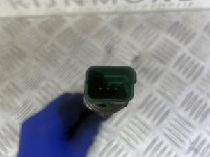 Ölstandsensor van een Peugeot 308 (L3/L8/LB/LH/LP) 1.6 16V THP 2014
