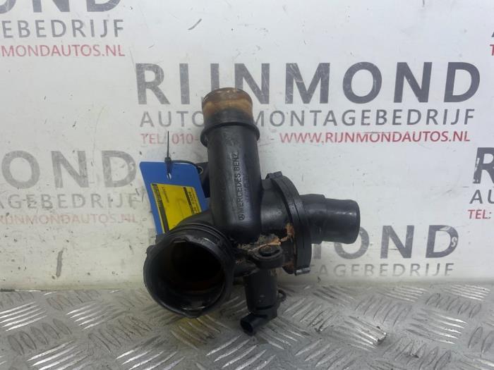 Gebrauchte Thermostatgehäuse Mercedes Sprinter 3t (906.61) 210 CDI 16V Preis auf Anfrage angeboten von Autodemontage Rijnmond BV