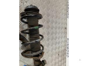 Used Fronts shock absorber, left Nissan Pixo (D31S) 1.0 12V Price on request offered by Autodemontage Rijnmond BV