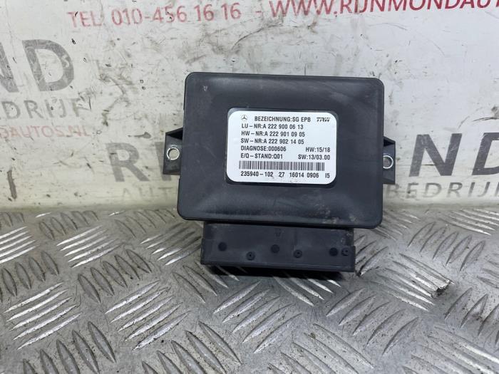 Używane Modul hamulca postojowego Mercedes C Estate AMG (S205) C-63 S,Edition 1 AMG 4.0 V8 Biturbo Cena € 60,00 Procedura marży oferowane przez Autodemontage Rijnmond BV