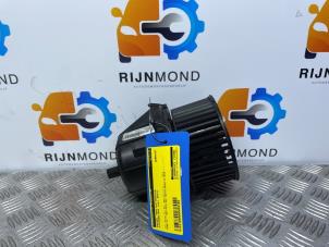 Gebrauchte Heizung Belüftungsmotor Citroen DS3 (SA) 1.6 16V VTS THP 155 Preis € 48,40 Mit Mehrwertsteuer angeboten von Autodemontage Rijnmond BV