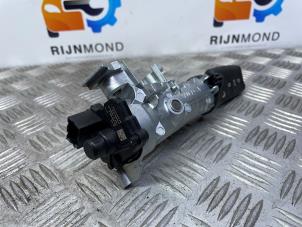Ignition lock + computer from a Volkswagen Polo VI (AW1) 1.0 MPI 12V 2022