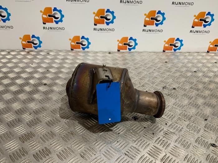 Usagé Filtre à particules Mercedes C (W205) C-220 2.2 CDI BlueTEC, C-220 d 16V Prix € 250,00 Prix TTC proposé par Autodemontage Rijnmond BV