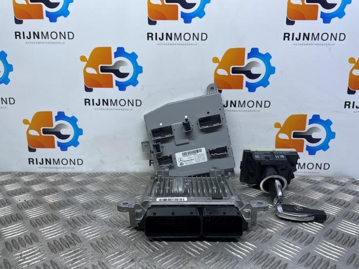 Used Ignition lock + computer Mercedes C (W205) C-220 2.2 CDI BlueTEC, C-220 d 16V Price € 363,00 Inclusive VAT offered by Autodemontage Rijnmond BV