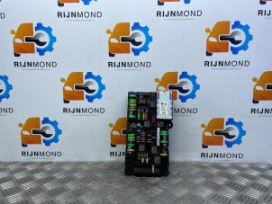 Used Fuse box BMW 5 serie (G30) 530d xDrive 3.0 TwinPower Turbo 24V Price € 75,00 Margin scheme offered by Autodemontage Rijnmond BV