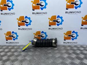 Used Intercooler hose BMW 5 serie (G30) 530d xDrive 3.0 TwinPower Turbo 24V Price € 30,00 Margin scheme offered by Autodemontage Rijnmond BV