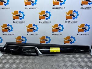 Used Dashboard part BMW 5 serie (G30) 530d xDrive 3.0 TwinPower Turbo 24V Price € 100,00 Margin scheme offered by Autodemontage Rijnmond BV
