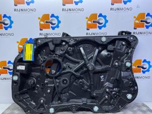 Używane Mechanizm szyby prawej przedniej wersja 4-drzwiowa BMW 5 serie (G30) 530d xDrive 3.0 TwinPower Turbo 24V Cena € 50,00 Procedura marży oferowane przez Autodemontage Rijnmond BV