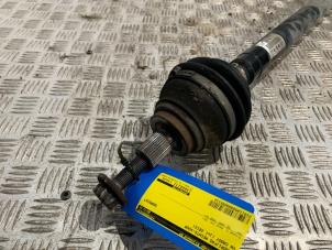 Used Front drive shaft, right Volkswagen Caddy III (2KA,2KH,2CA,2CH) 1.6 TDI 16V Price on request offered by Autodemontage Rijnmond BV
