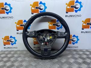 Used Steering wheel Volkswagen Caddy III (2KA,2KH,2CA,2CH) 1.6 TDI 16V Price on request offered by Autodemontage Rijnmond BV