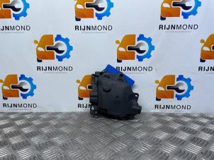 Gebrauchte Sicherungskasten Citroen C3 (SC) 1.0 Vti 68 12V Preis auf Anfrage angeboten von Autodemontage Rijnmond BV
