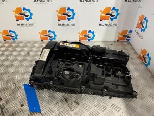Used Rocker cover BMW 5 serie (G30) 530e iPerformance Price on request offered by Autodemontage Rijnmond BV