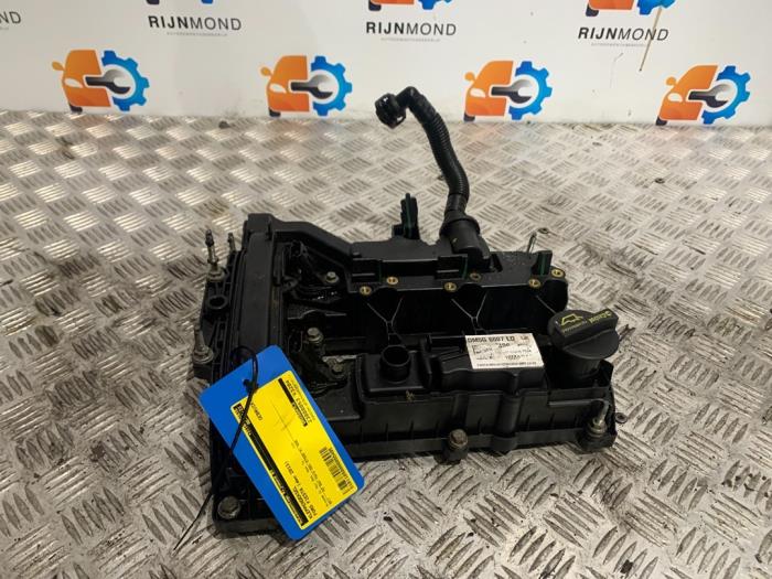 Gebrauchte Ventildeckel Ford Fiesta 6 (JA8) 1.0 EcoBoost 12V 100 Preis € 60,50 Mit Mehrwertsteuer angeboten von Autodemontage Rijnmond BV