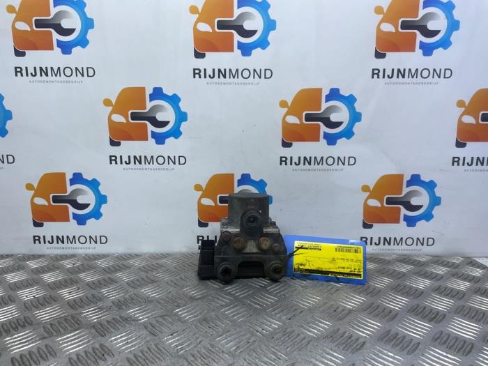 Begagnade ABS-pump Volkswagen Up! (121) 1.0 12V 60 Pris € 90,75 Inklusive moms erbjuds av Autodemontage Rijnmond BV