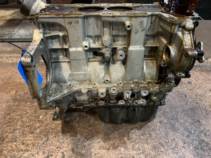 Used Engine crankcase Mini Countryman (R60) 1.6 16V One Price € 605,00 Inclusive VAT offered by Autodemontage Rijnmond BV