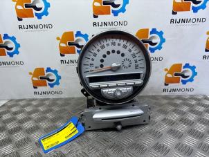 Used Radio CD player Mini Mini (R56) 1.6 16V Cooper S Price € 200,00 Margin scheme offered by Autodemontage Rijnmond BV