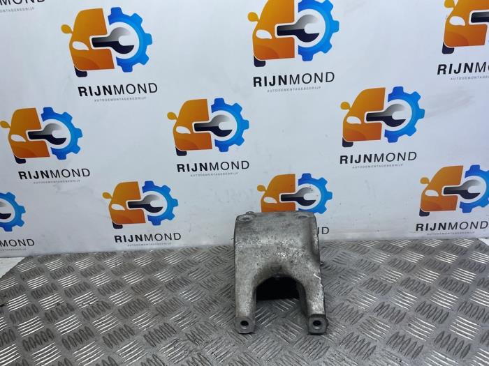 Used Engine mount Mercedes GLA AMG (156.9) 2.0 45 AMG Turbo 16V Price € 48,40 Inclusive VAT offered by Autodemontage Rijnmond BV