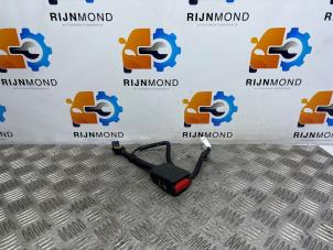 Used Front seatbelt buckle, left Kia Sportage (QL) 1.6 T-GDI 16V 4x2 Price on request offered by Autodemontage Rijnmond BV