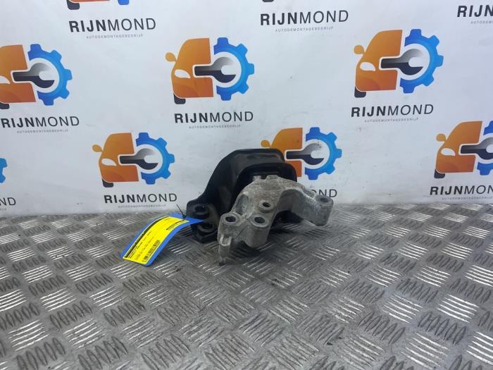 Usagé Support moteur Renault Kadjar (RFEH) 1.2 Energy TCE 130 Prix sur demande proposé par Autodemontage Rijnmond BV